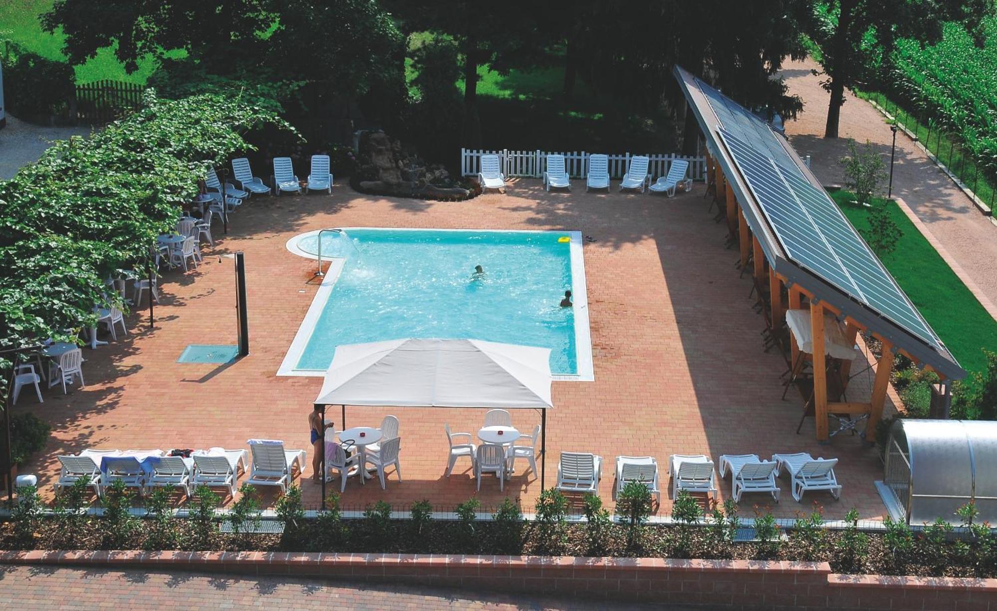 Villa Flora Levico Terme Exterior photo