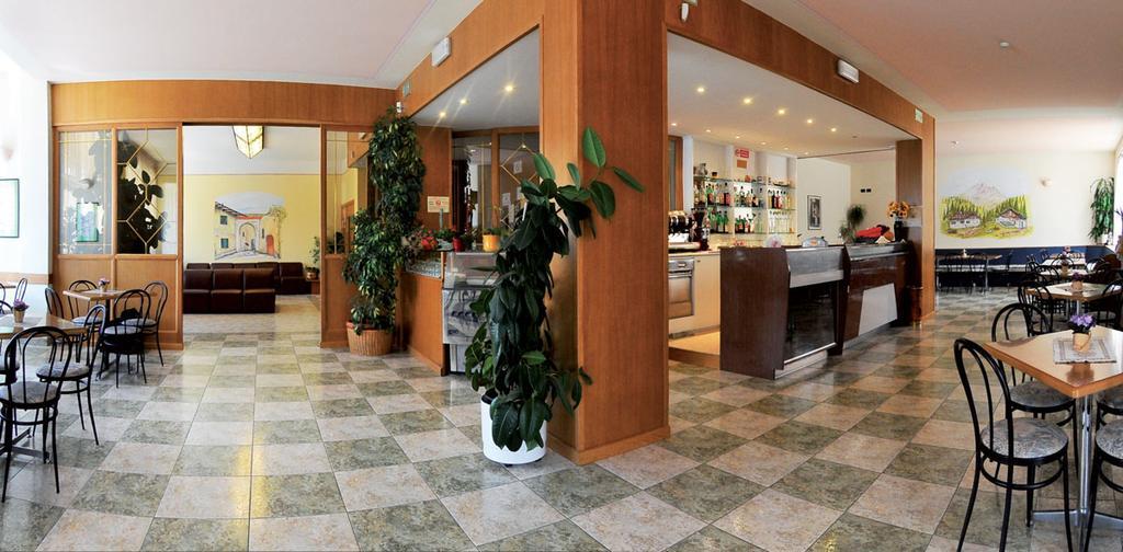 Villa Flora Levico Terme Exterior photo