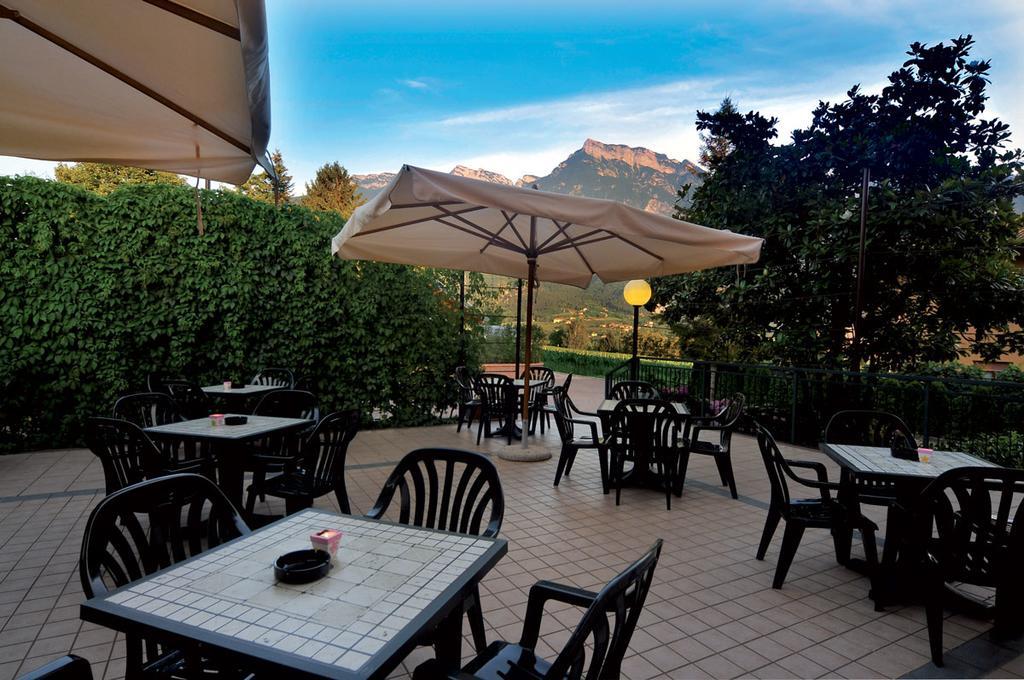 Villa Flora Levico Terme Exterior photo